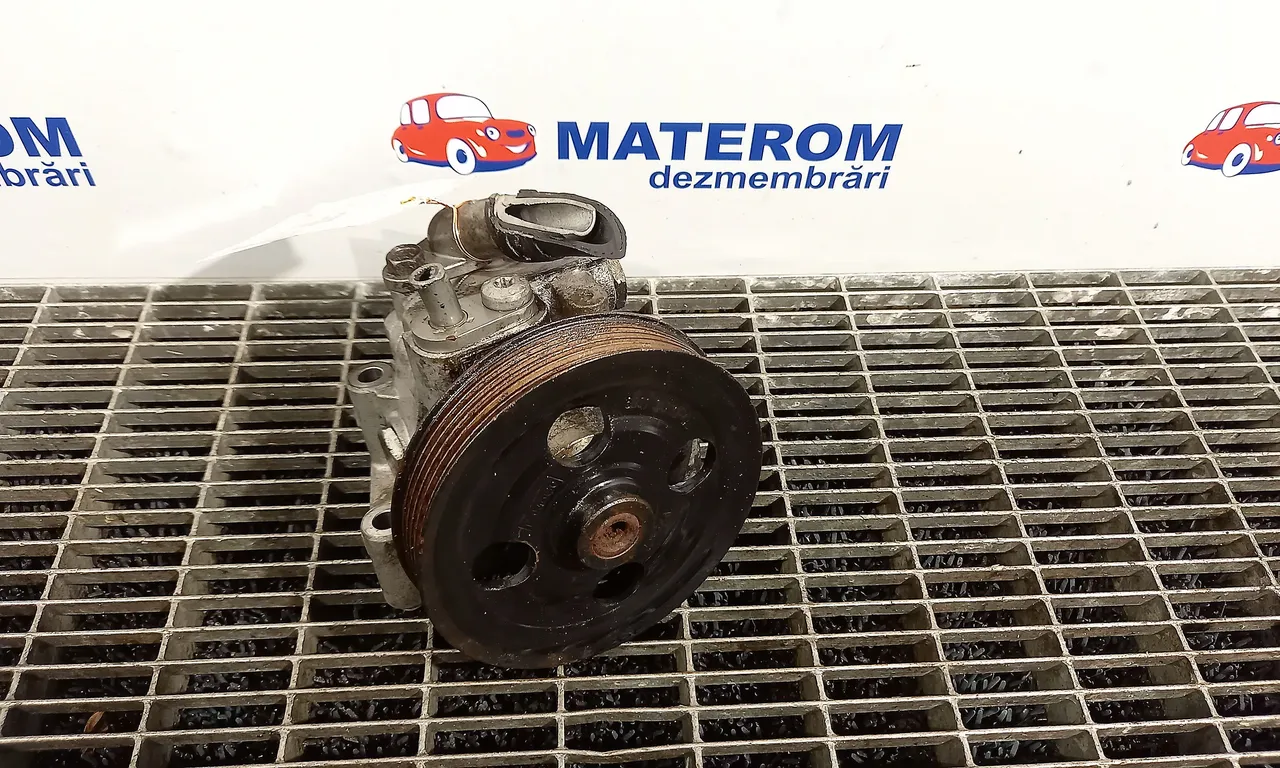 POMPA SERVODIRECTIE FORD FOCUS II 2004-2013