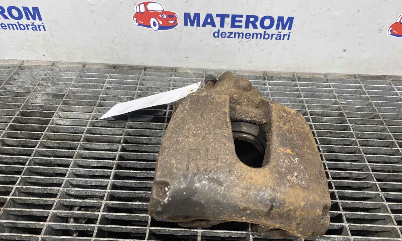 ETRIER FATA DREAPTA FORD FOCUS II 2004-2013