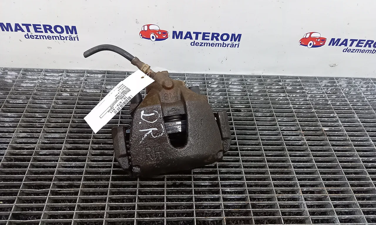 ETRIER FATA DREAPTA FORD FOCUS II 2004-2013