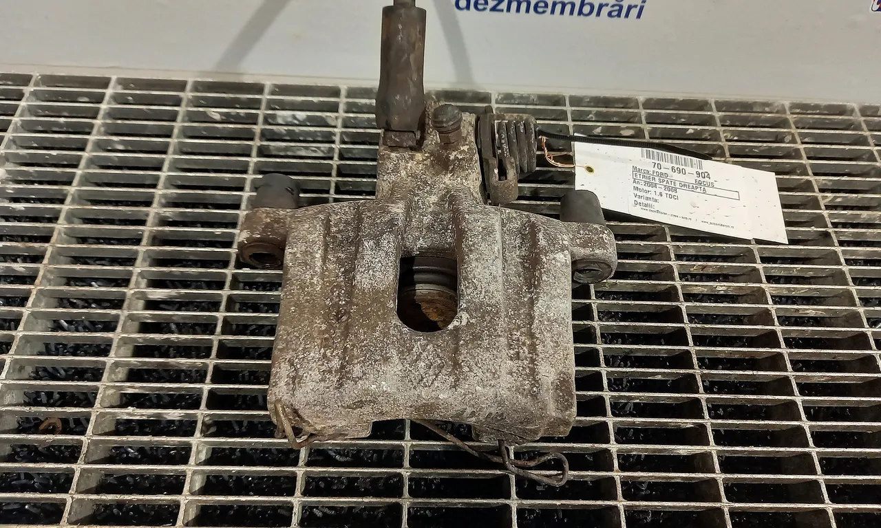 ETRIER SPATE DREAPTA FORD FOCUS II 2004-2013