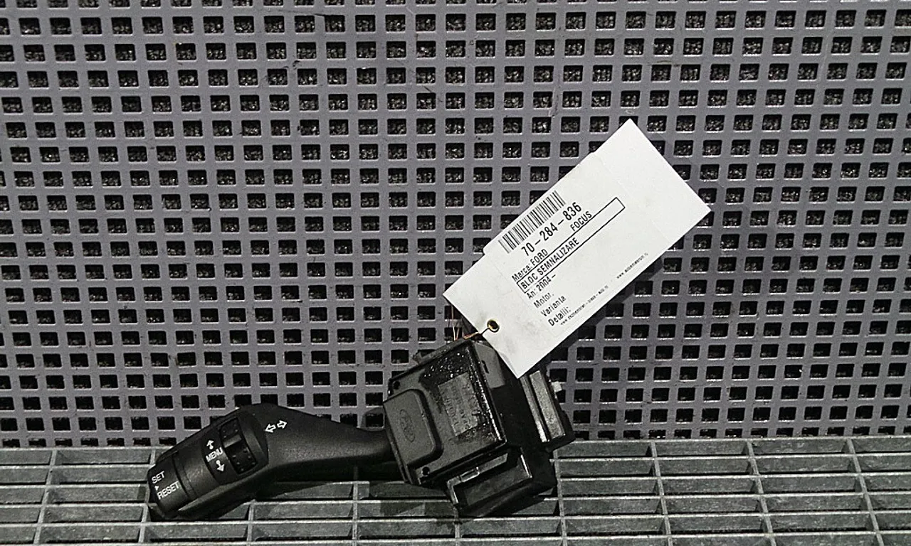 BLOC SEMNALIZARE FORD FOCUS II 2004-2013