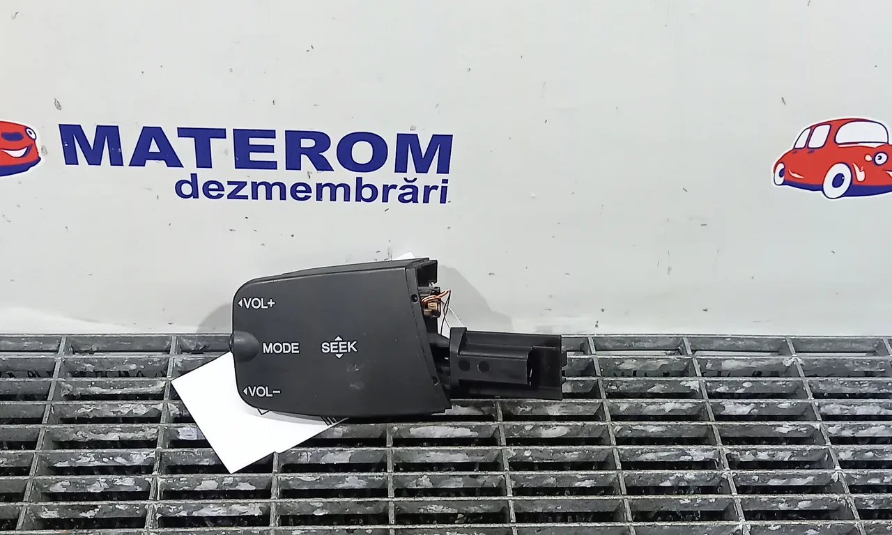 BUTOANE COMENZI VOLAN FORD FOCUS II 2004-2013
