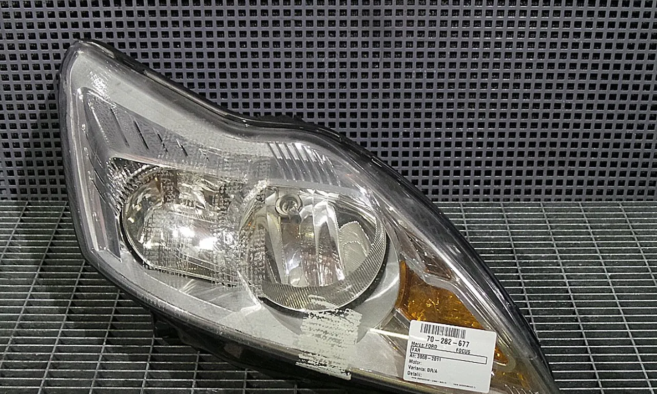 FAR DREAPTA FORD FOCUS II 2004-2013