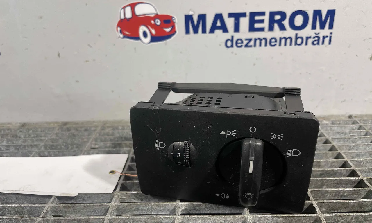 INTRERUPATOR LUMINI FORD FOCUS II 2004-2013