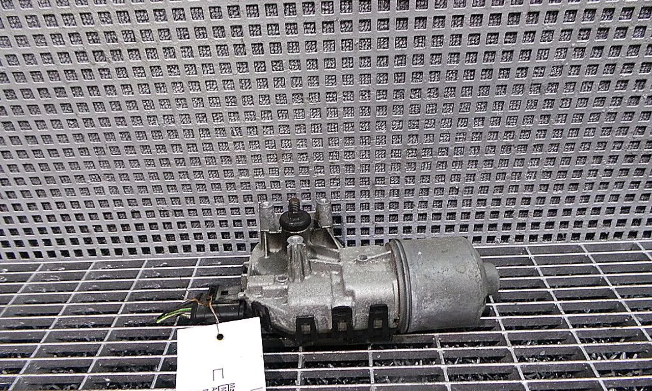 MOTORAS STERGATOR PARBRIZ FORD FOCUS II 2004-2013