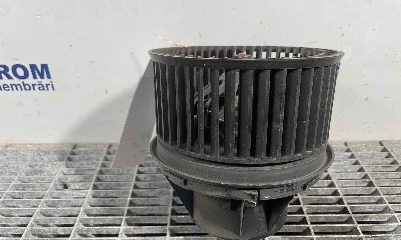 VENTILATOR INCALZIRE FORD FOCUS II 2004-2013