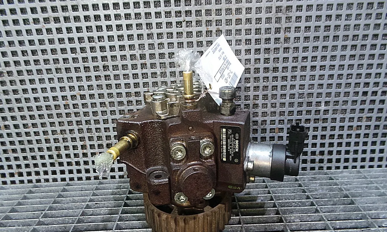 POMPA INALTA PRESIUNE FORD FOCUS II 2004-2013