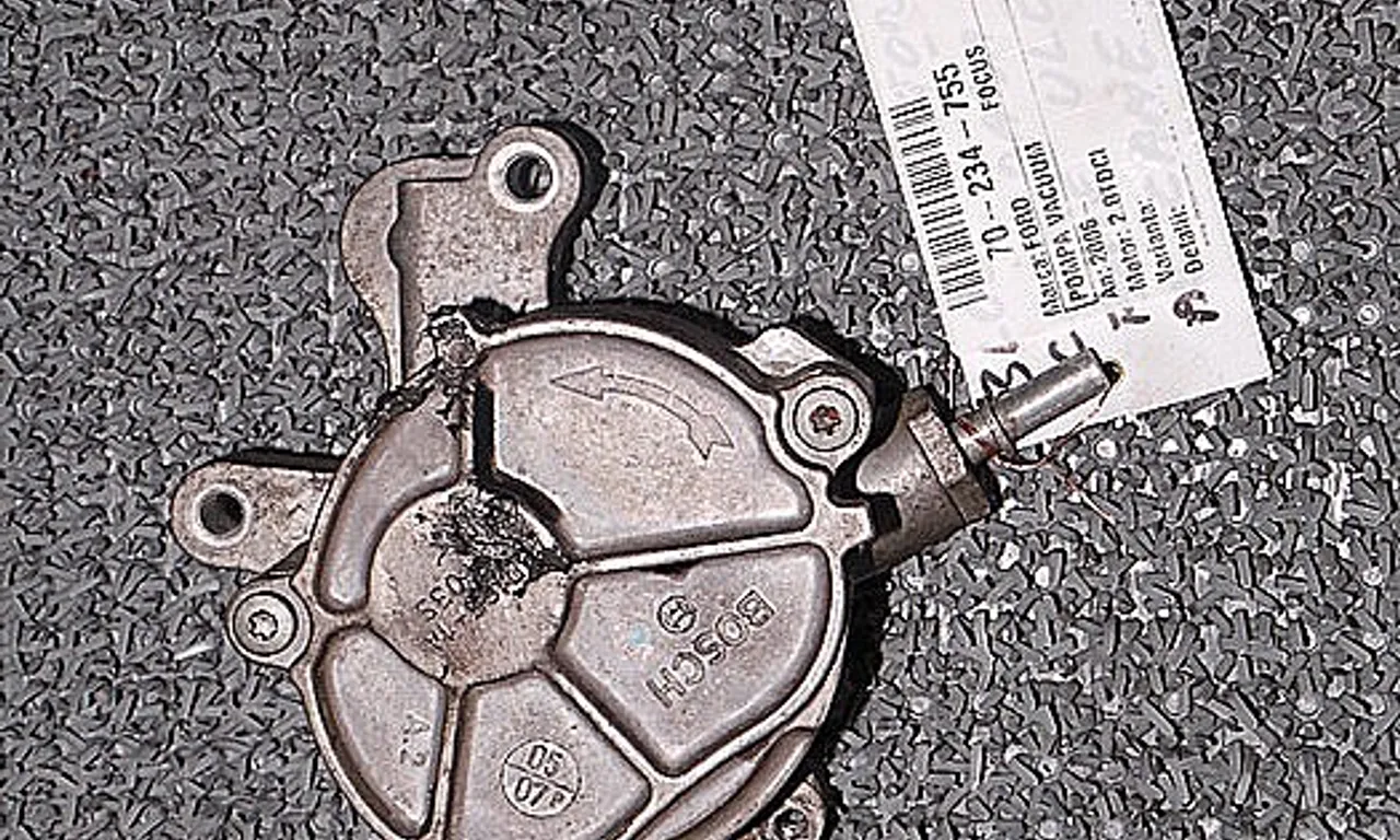 POMPA VACUUM FORD FOCUS II 2004-2013