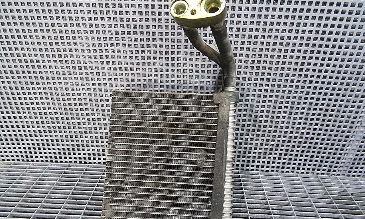 RADIATOR CLIMA FORD FOCUS II 2004-2013