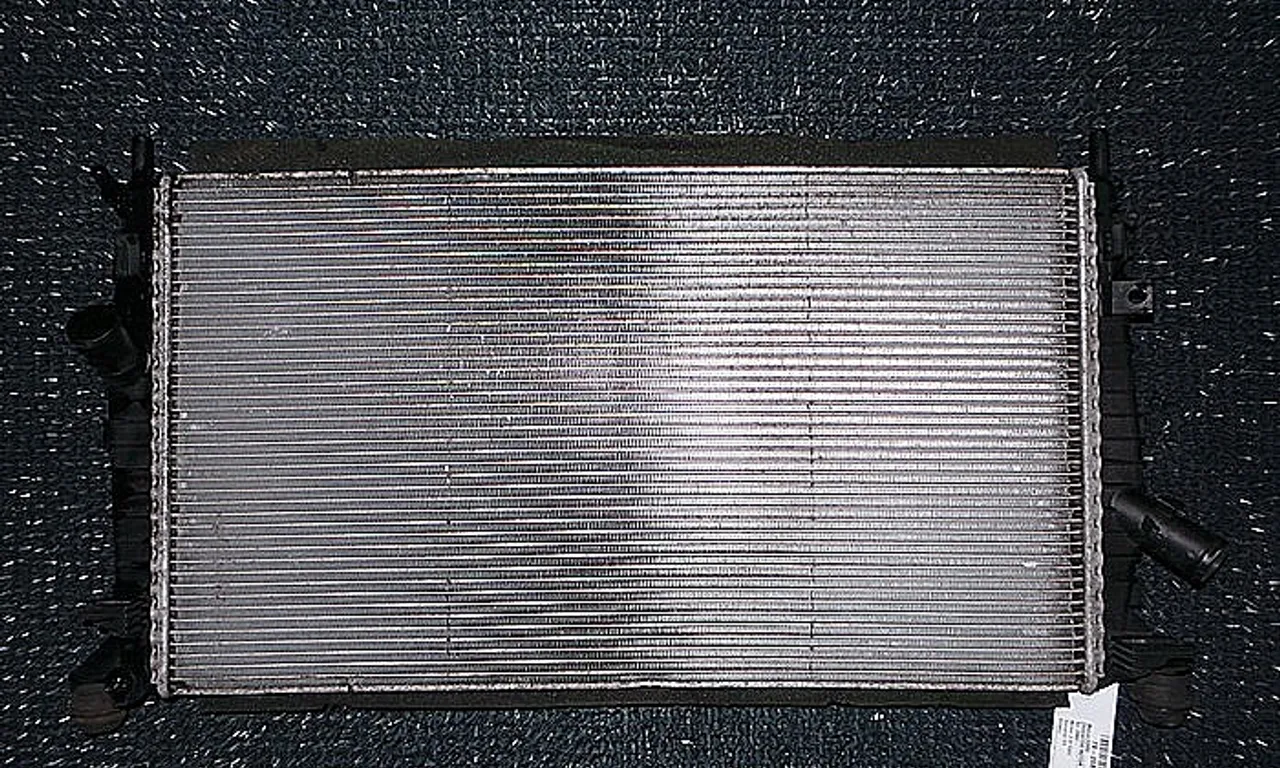 RADIATOR MOTOR FORD FOCUS II 2004-2013
