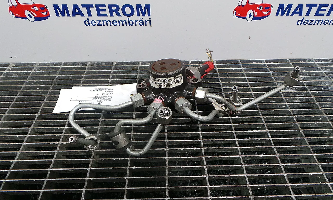 RAMPA INJECTIE FORD FOCUS II 2004-2013