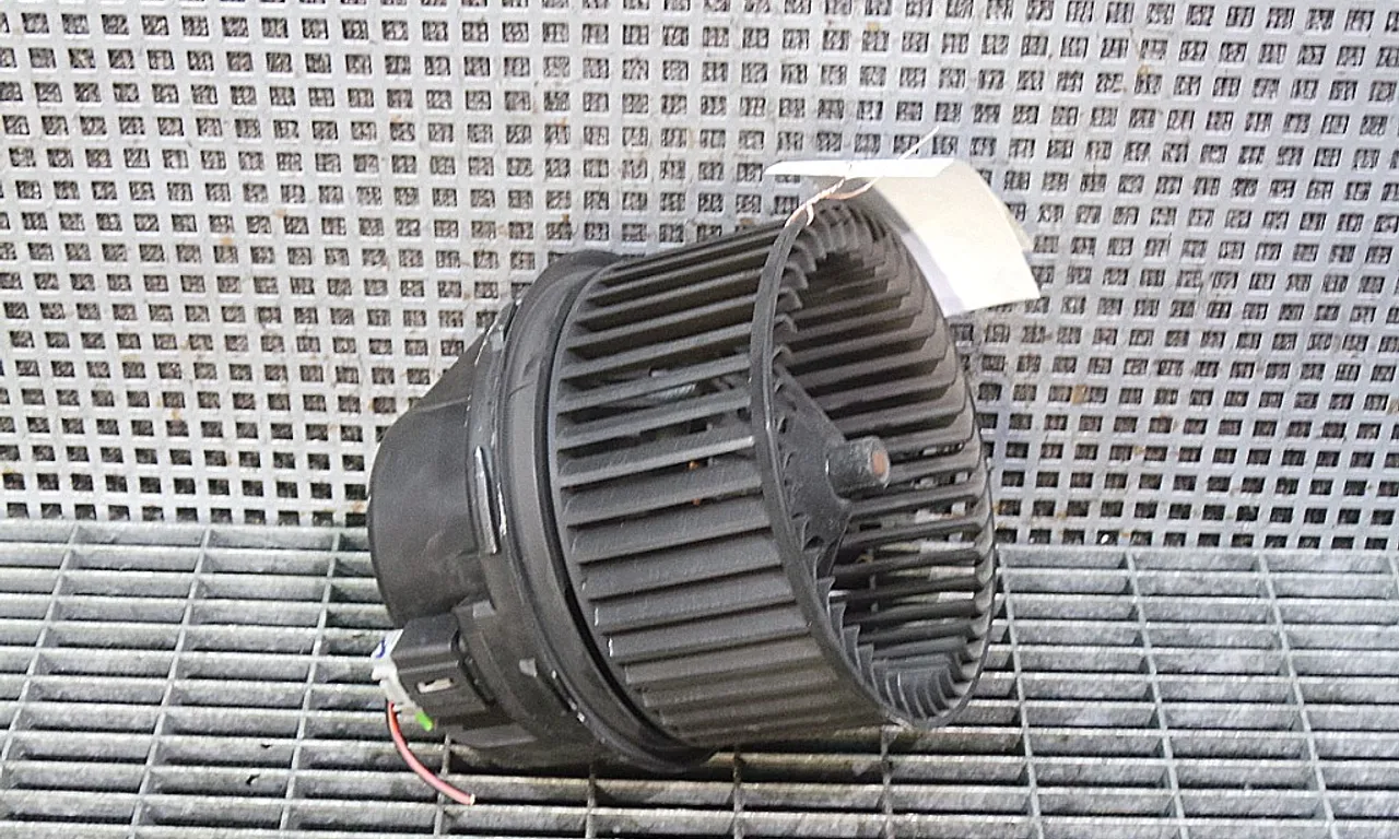 VENTILATOR INCALZIRE FORD FOCUS II 2004-2013