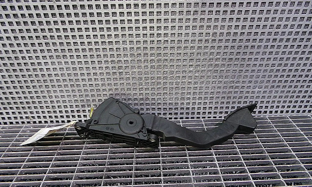 PEDALA ACCELERATIE FORD FOCUS II 2004-2013