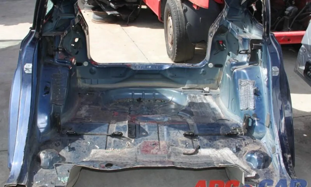 Caroserie spate FORD FOCUS III 2010-2020