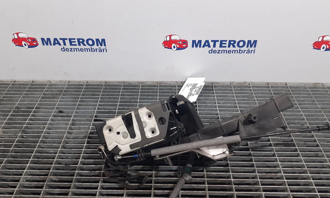 INCUIETOARE USA FATA DREAPTA FORD FOCUS III 2010-2020