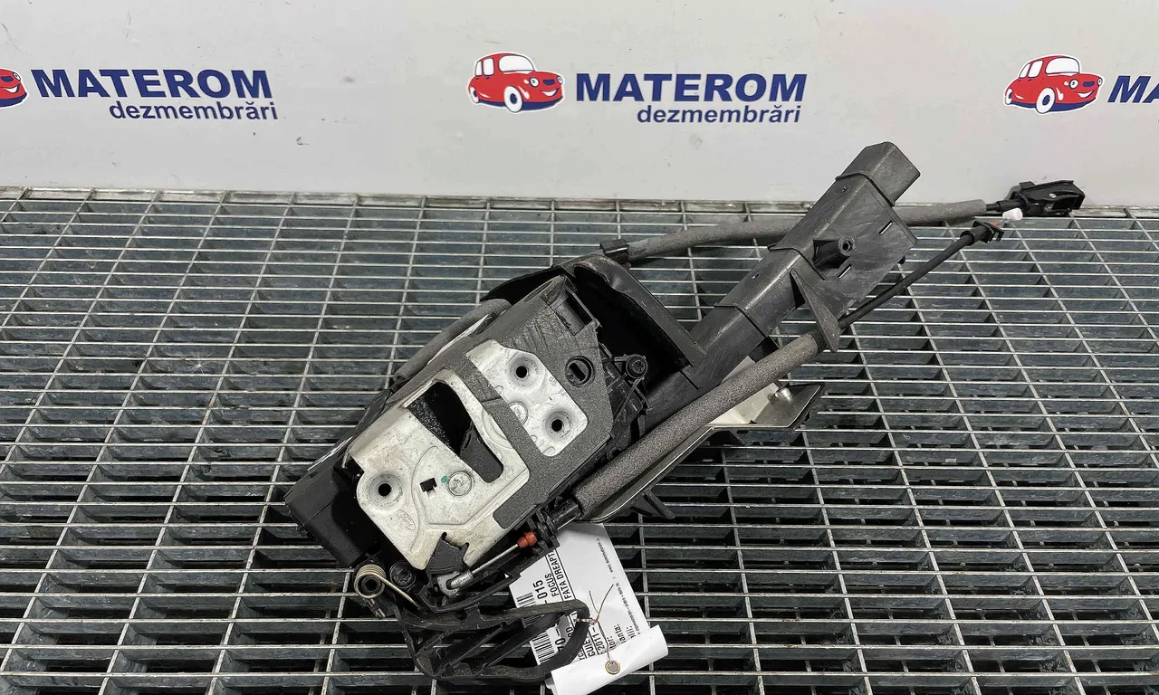 INCUIETOARE USA FATA DREAPTA FORD FOCUS III 2010-2020