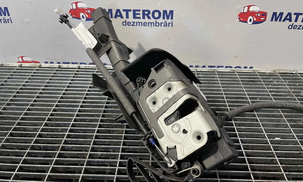 INCUIETOARE USA FATA STANGA FORD FOCUS III 2010-2020
