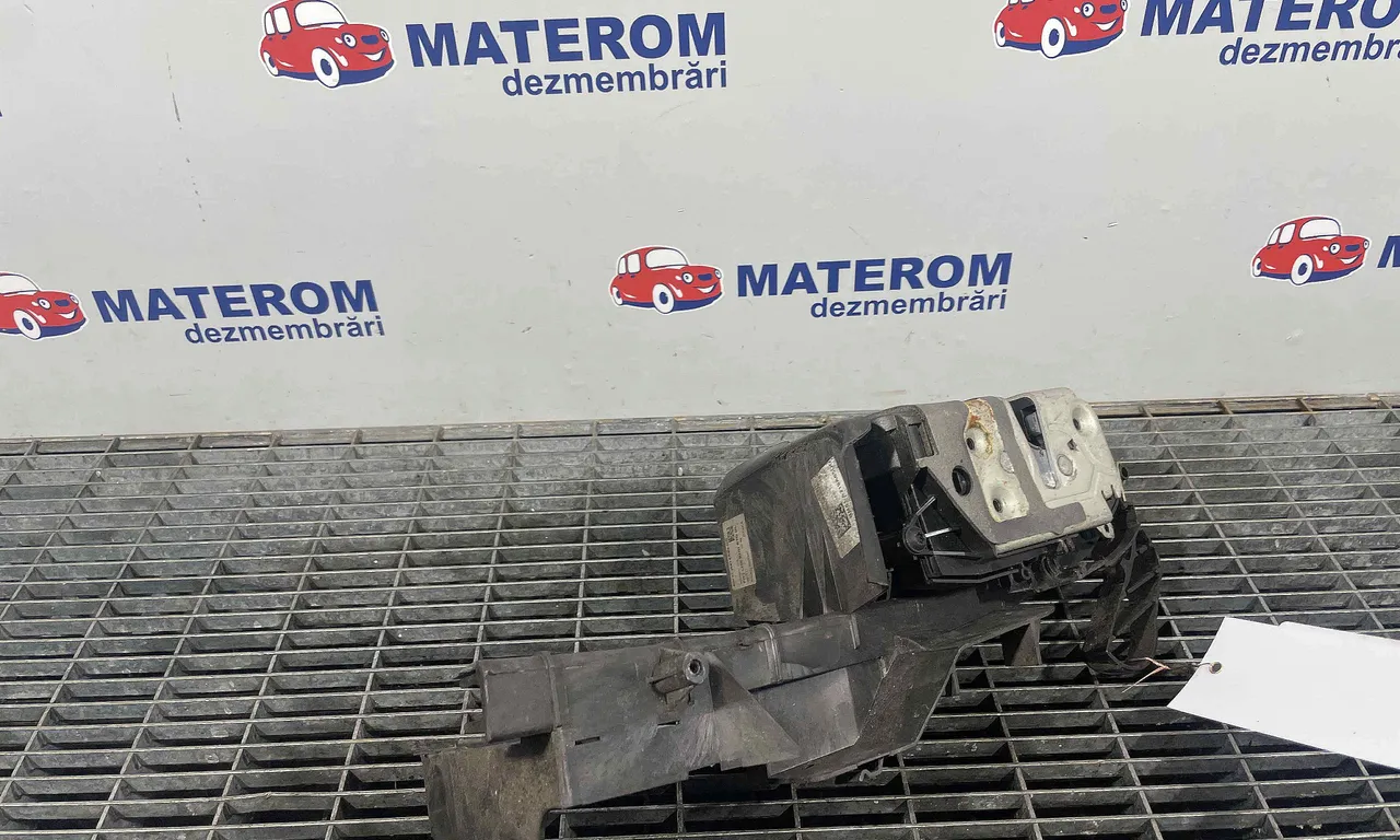 INCUIETOARE USA FATA STANGA FORD FOCUS III 2010-2020