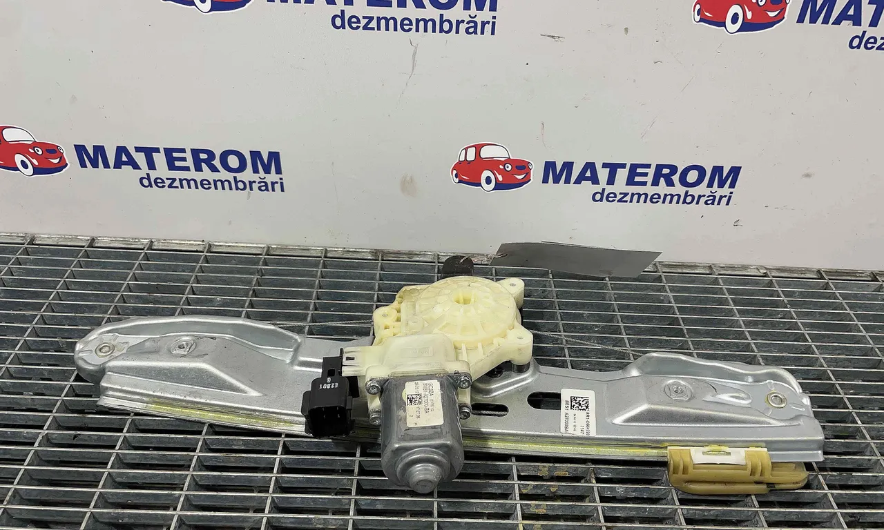 MACARA USA SPATE DREAPTA FORD FOCUS III 2010-2020