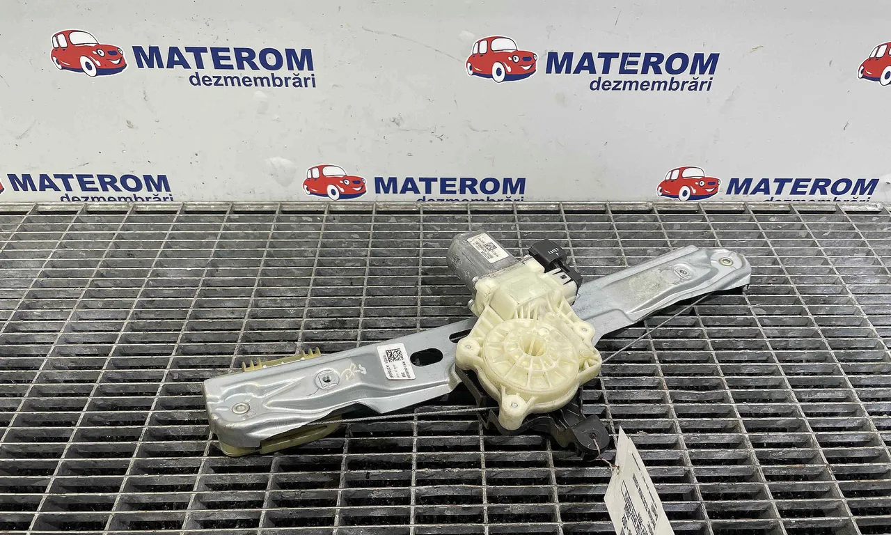 MACARA USA SPATE DREAPTA FORD FOCUS III 2010-2020