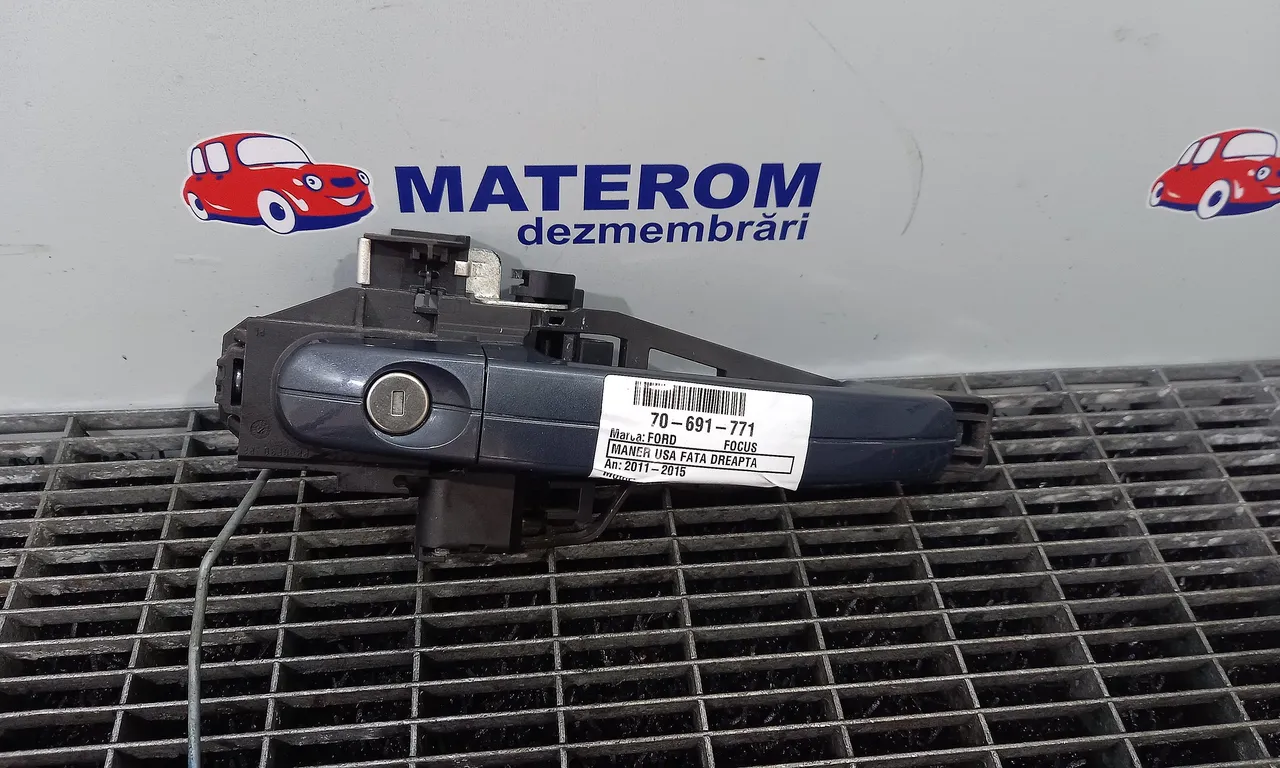 MANER USA FATA DREAPTA FORD FOCUS III 2010-2020