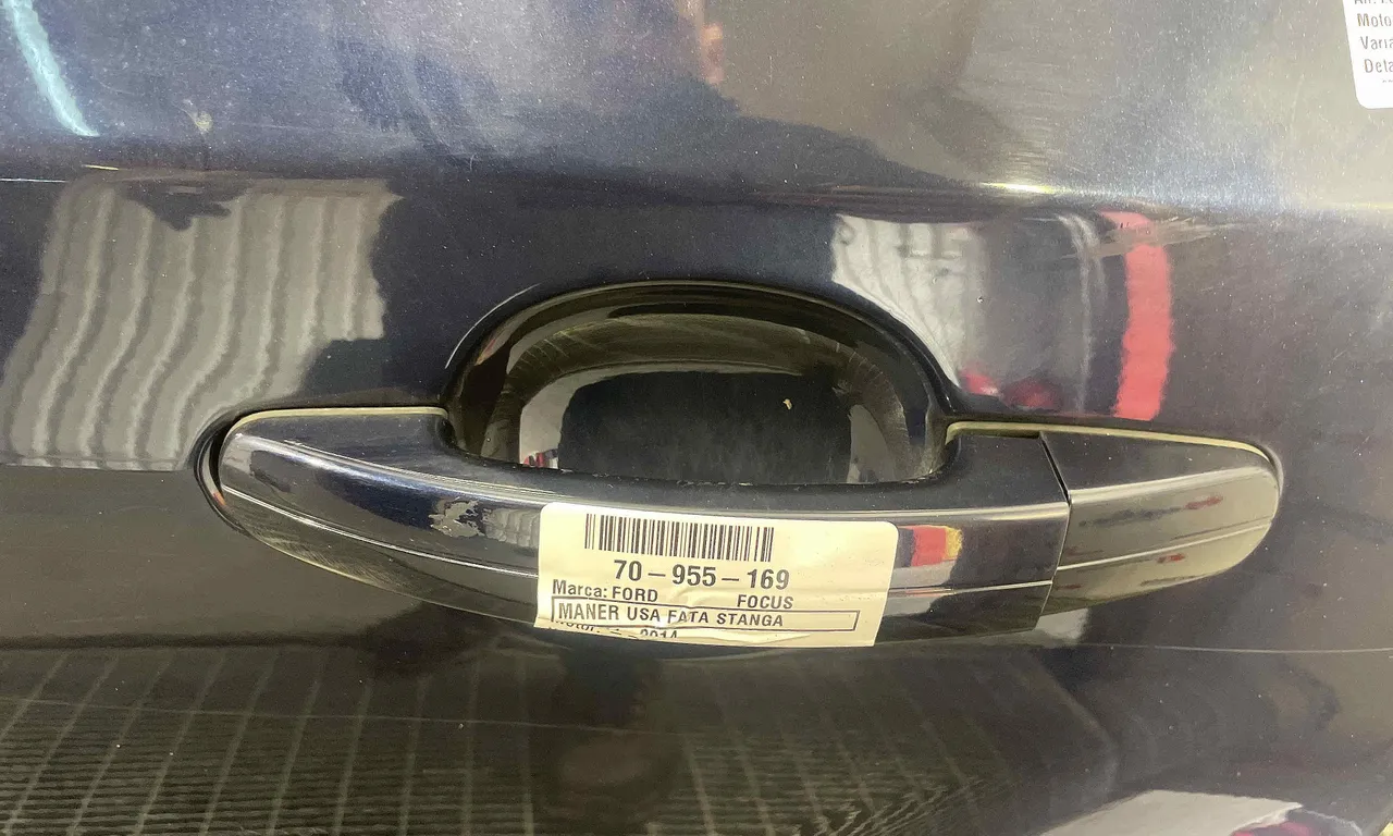 MANER USA FATA STANGA FORD FOCUS III 2010-2020