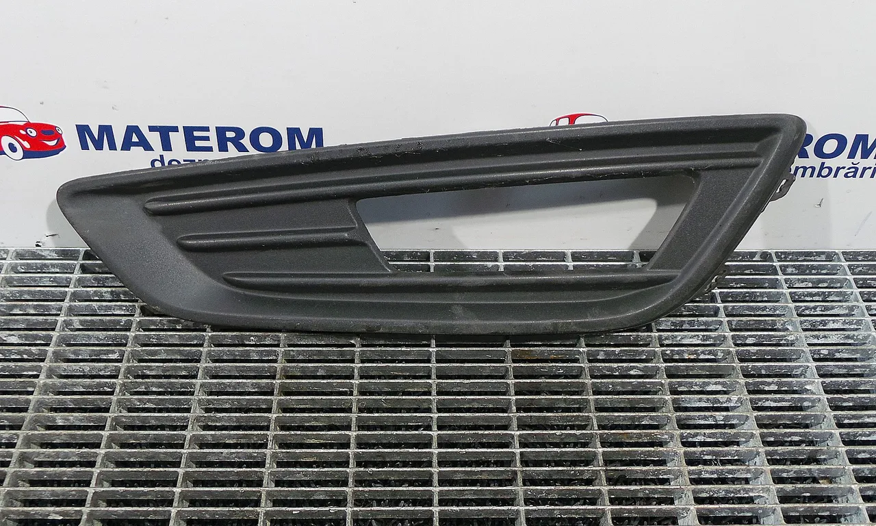 ORNAMENT BARA FATA FORD FOCUS III 2010-2020