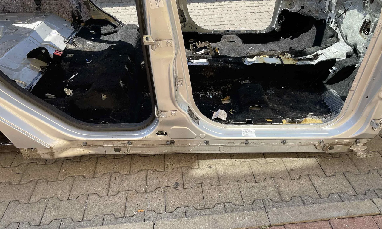PRAG DREAPTA FORD FOCUS III 2010-2020