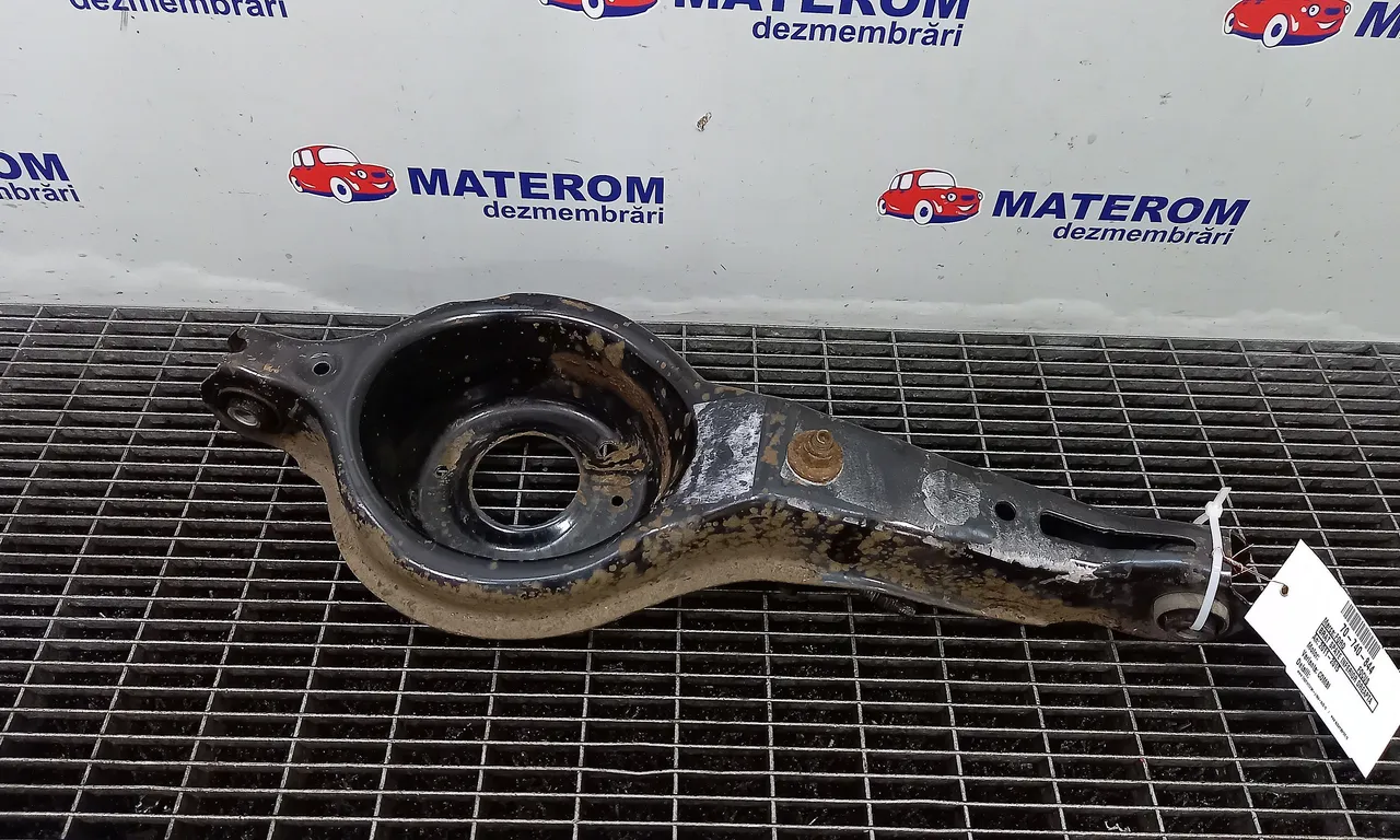 BRAT SPATE INFERIOR DREAPTA FORD FOCUS III 2010-2020