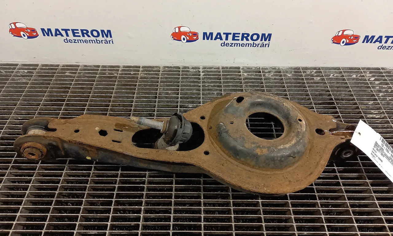 BRAT SPATE INFERIOR STANGA FORD FOCUS III 2010-2020