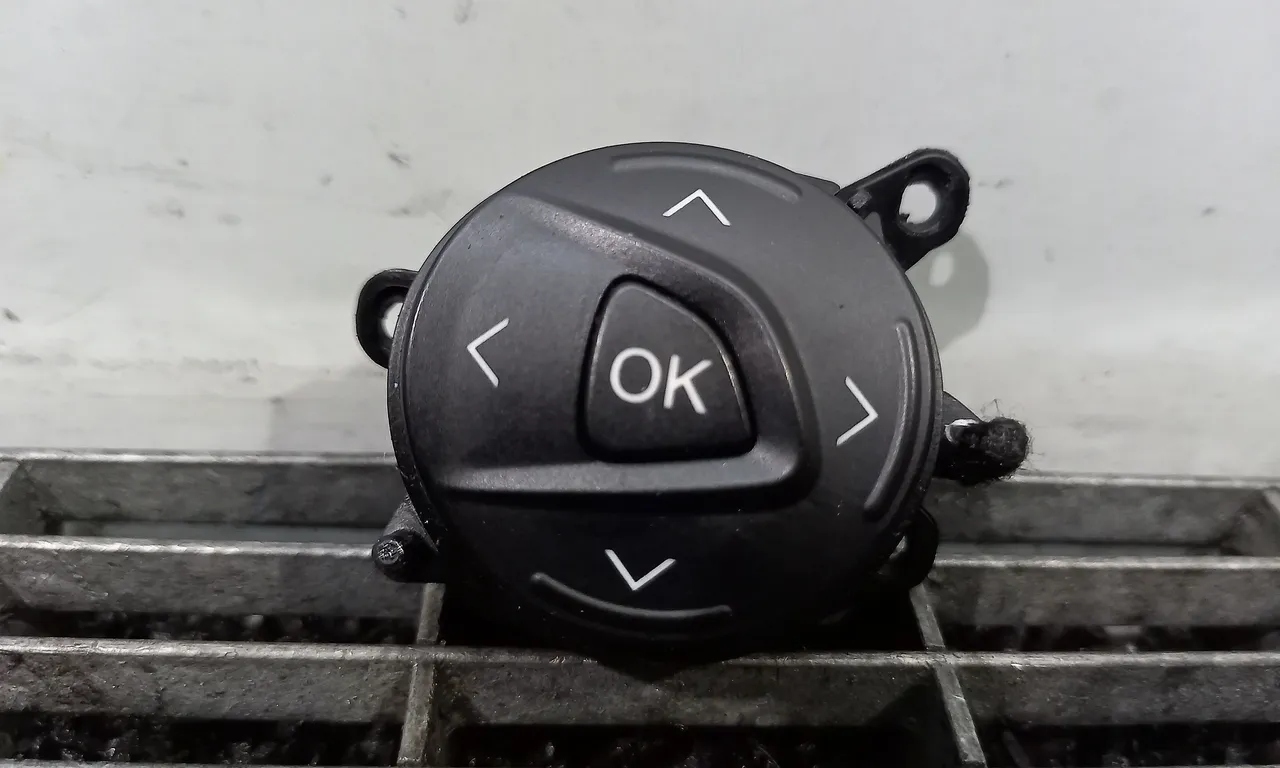 BUTOANE COMENZI VOLAN FORD FOCUS III 2010-2020
