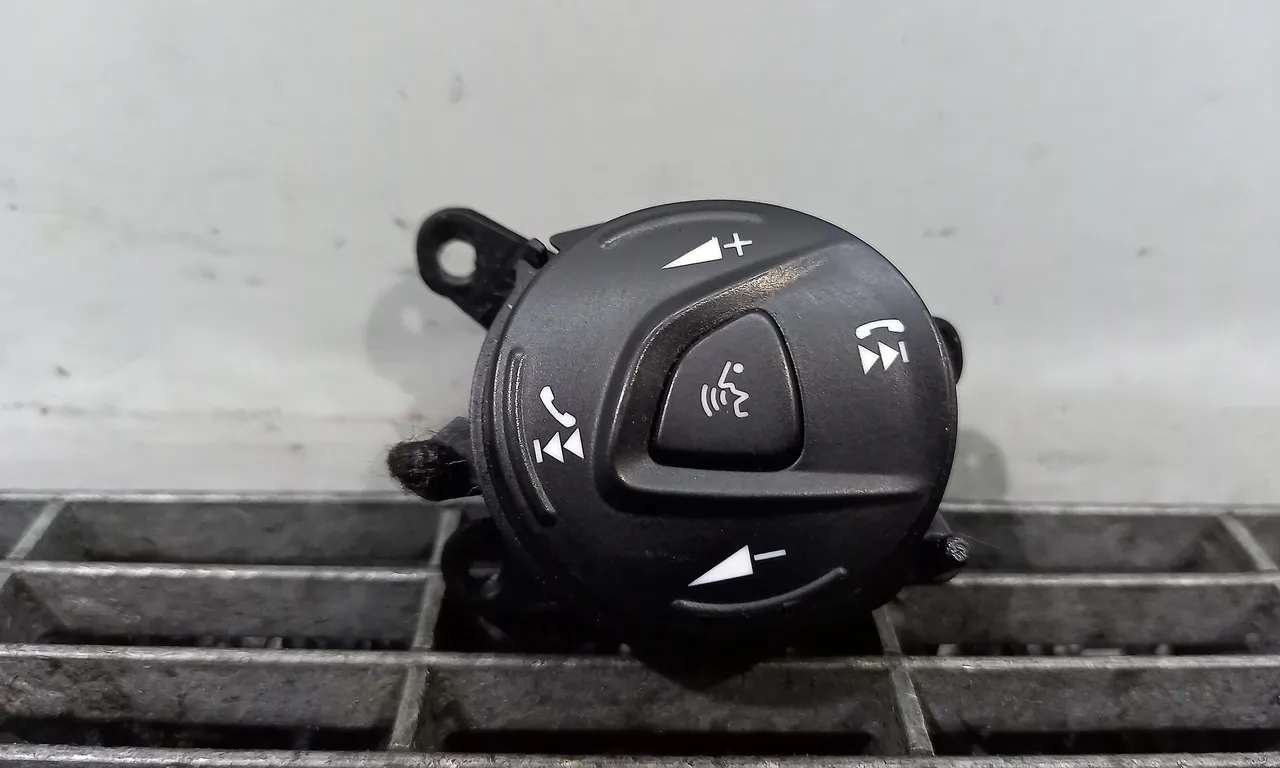 BUTOANE COMENZI VOLAN FORD FOCUS III 2010-2020