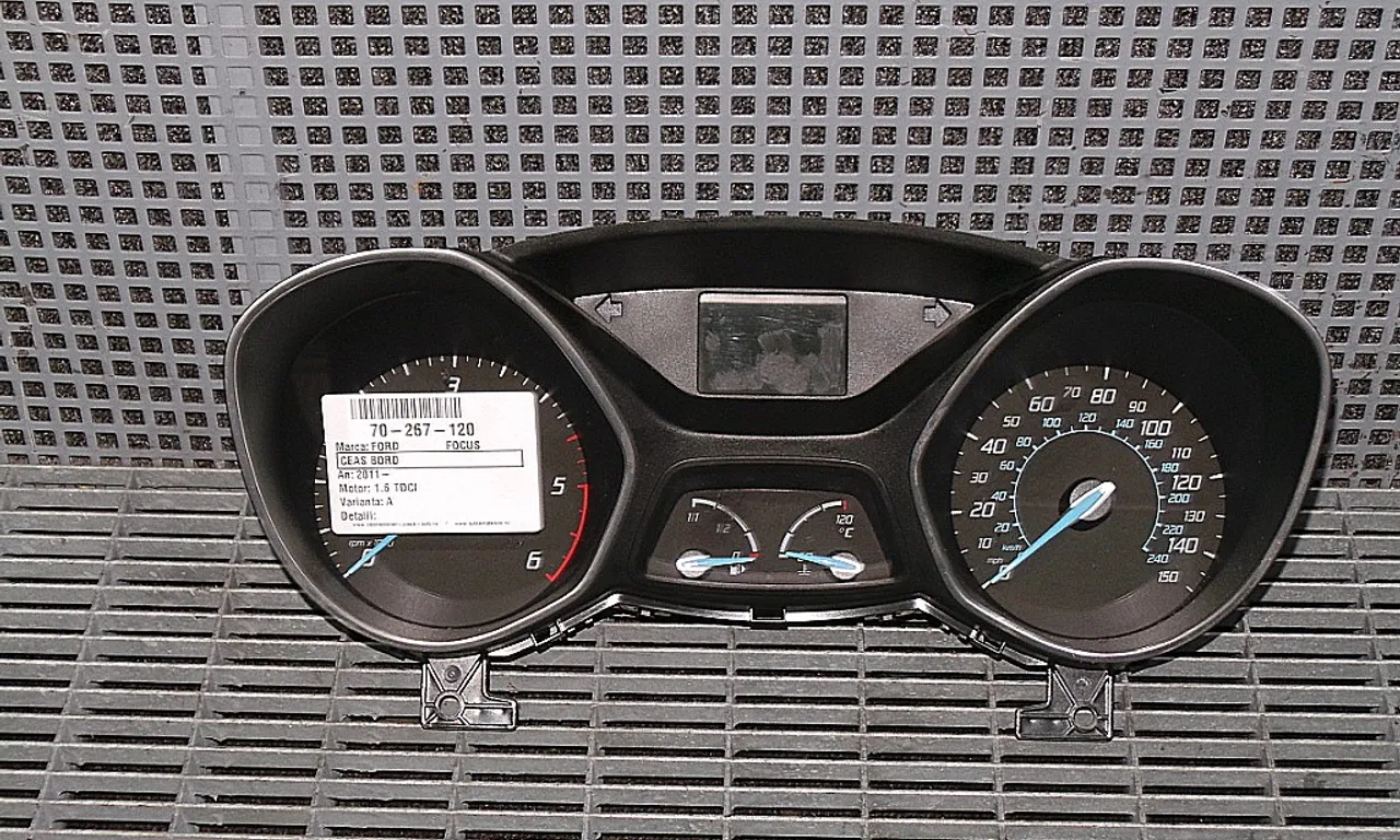 CEAS BORD FORD FOCUS III 2010-2020