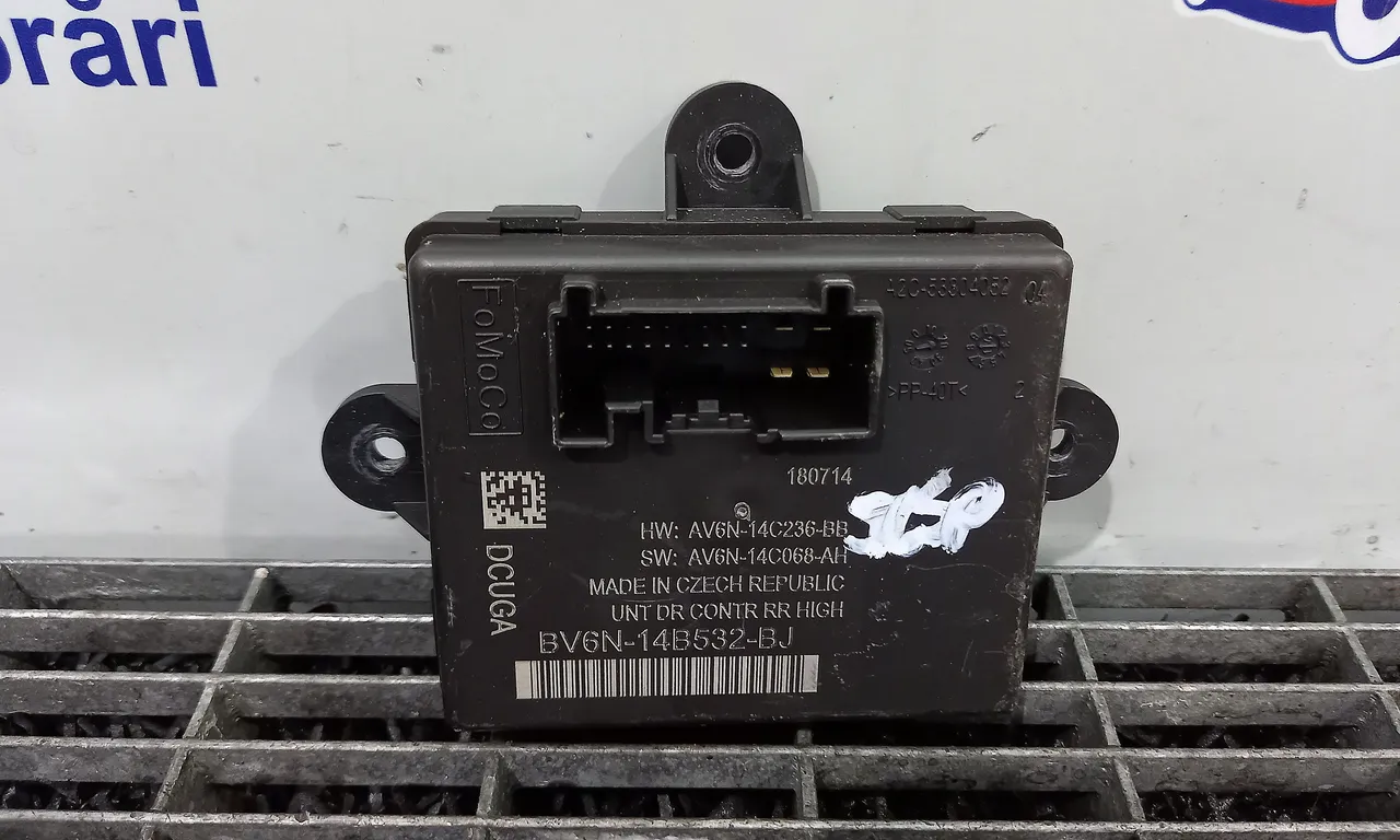 MODUL USA/STANGA SPATE FORD FOCUS III 2010-2020