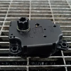 MOTORAS CLAPETA INCALZIRE