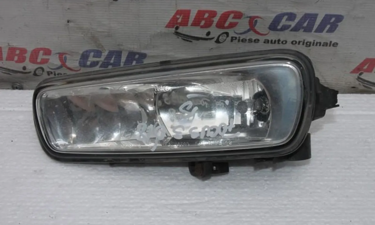 Proiector ceata stanga FORD FOCUS III 2010-2020