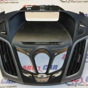 Ornament central bord cu grile ventilatie