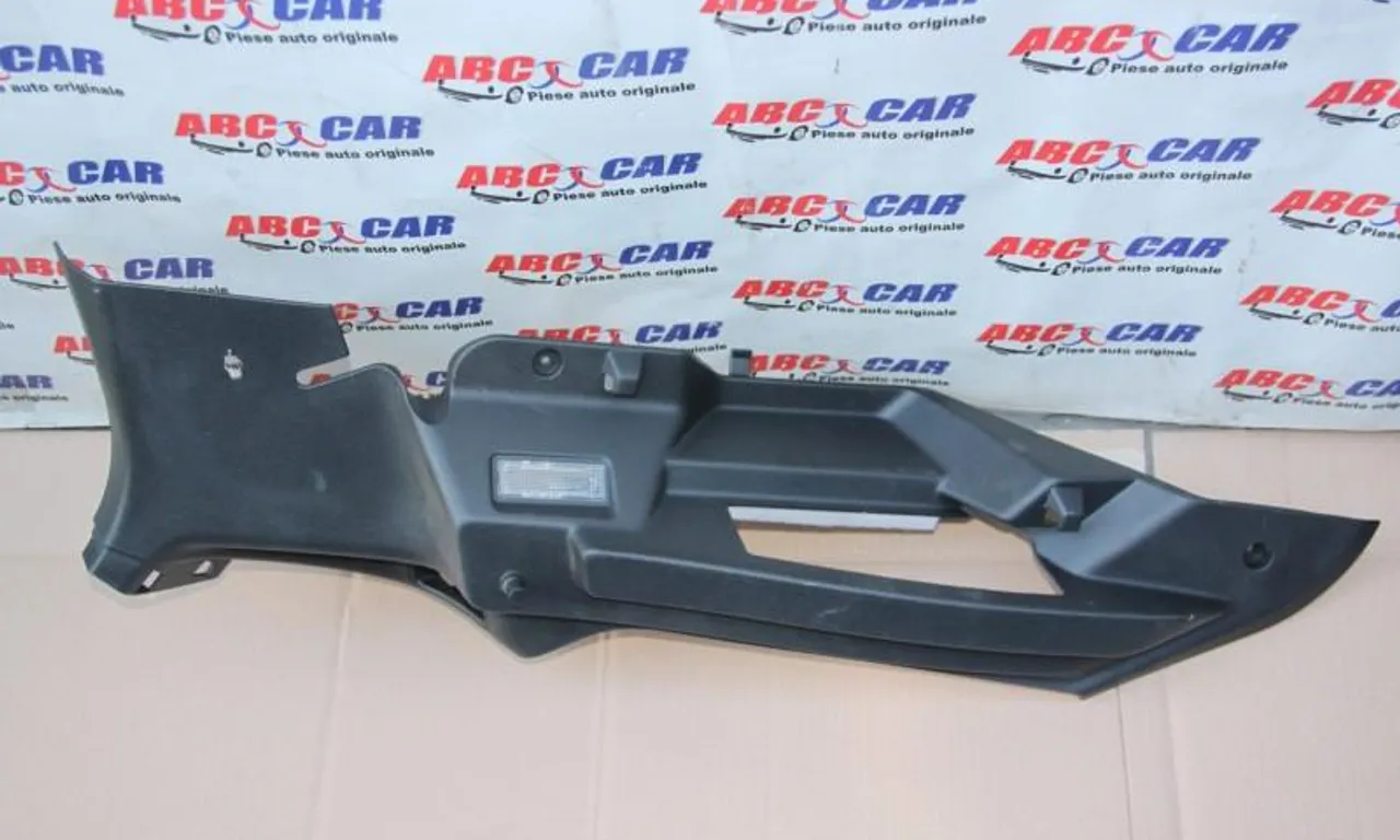 Ornament portbagaj stanga spate FORD FOCUS III 2010-2020