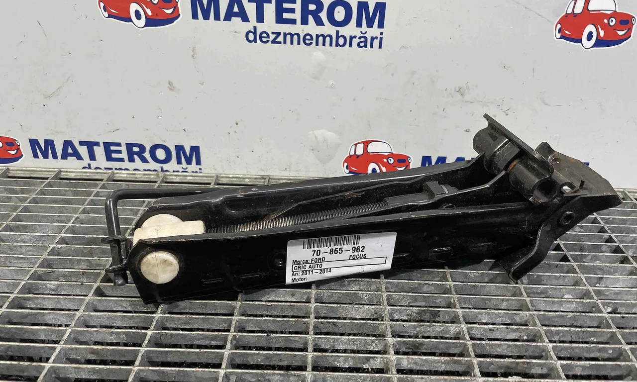 CRIC AUTO FORD FOCUS III 2010-2020