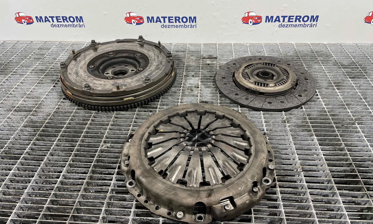 VOLANTA FORD FOCUS III 2010-2020