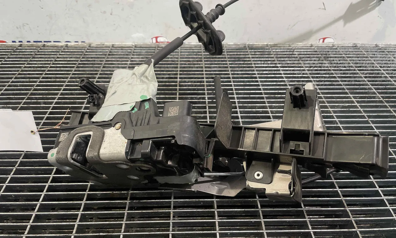 INCUIETOARE USA FATA DREAPTA FORD FOCUS IV 2018-2020