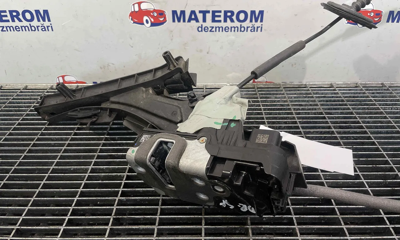 INCUIETOARE USA SPATE DREAPTA FORD FOCUS IV 2018-2020