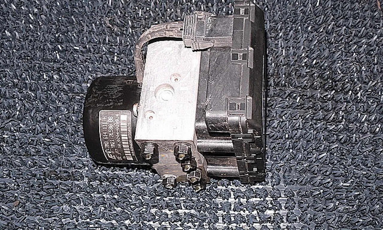 UNITATE ABS FORD GALAXY I 1995-2006