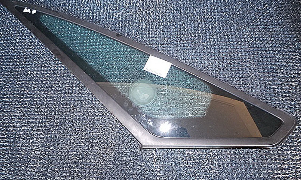 GEAM CAROSERIE FATA DREAPTA FORD GALAXY II 2006-2015