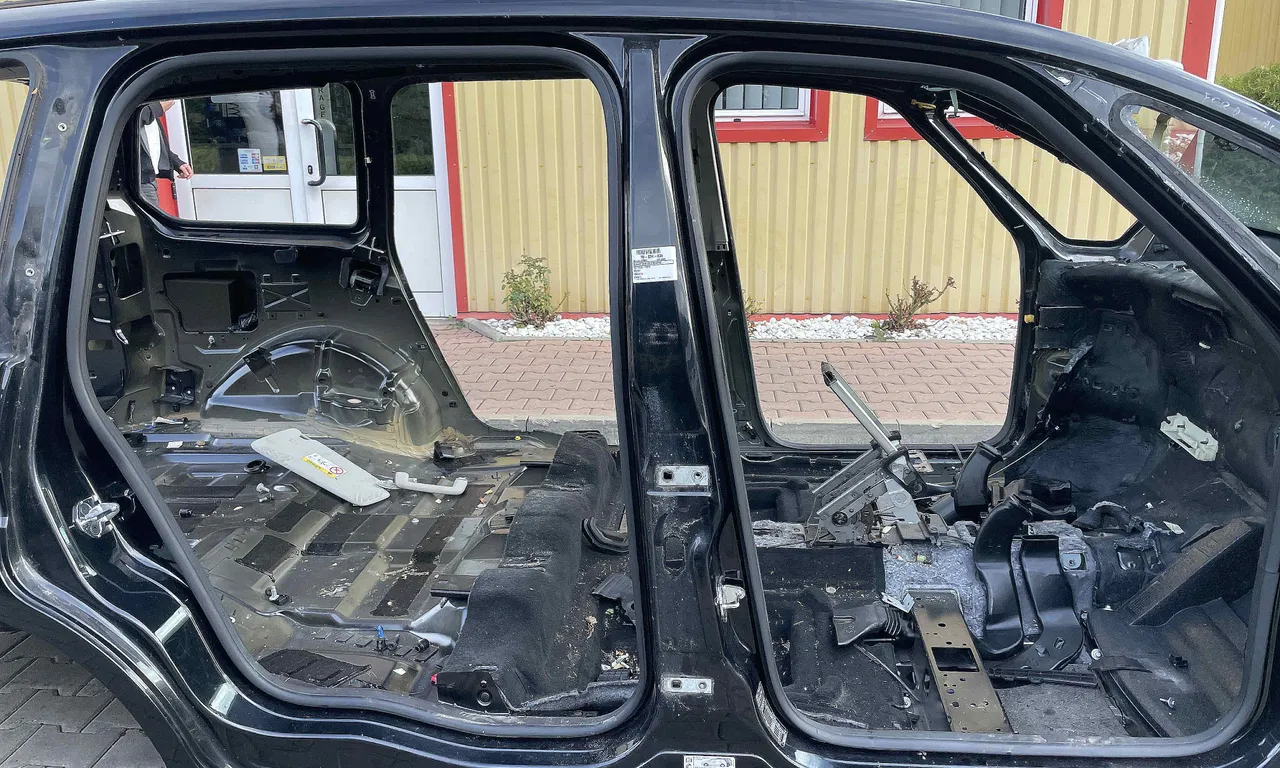 STALP MIJLOC DREAPTA FORD GALAXY II 2006-2015