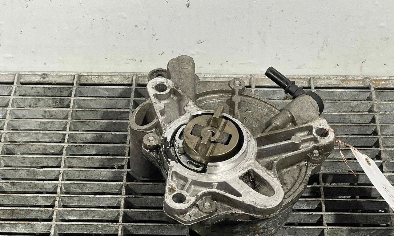 POMPA VACUUM FORD GALAXY II 2006-2015