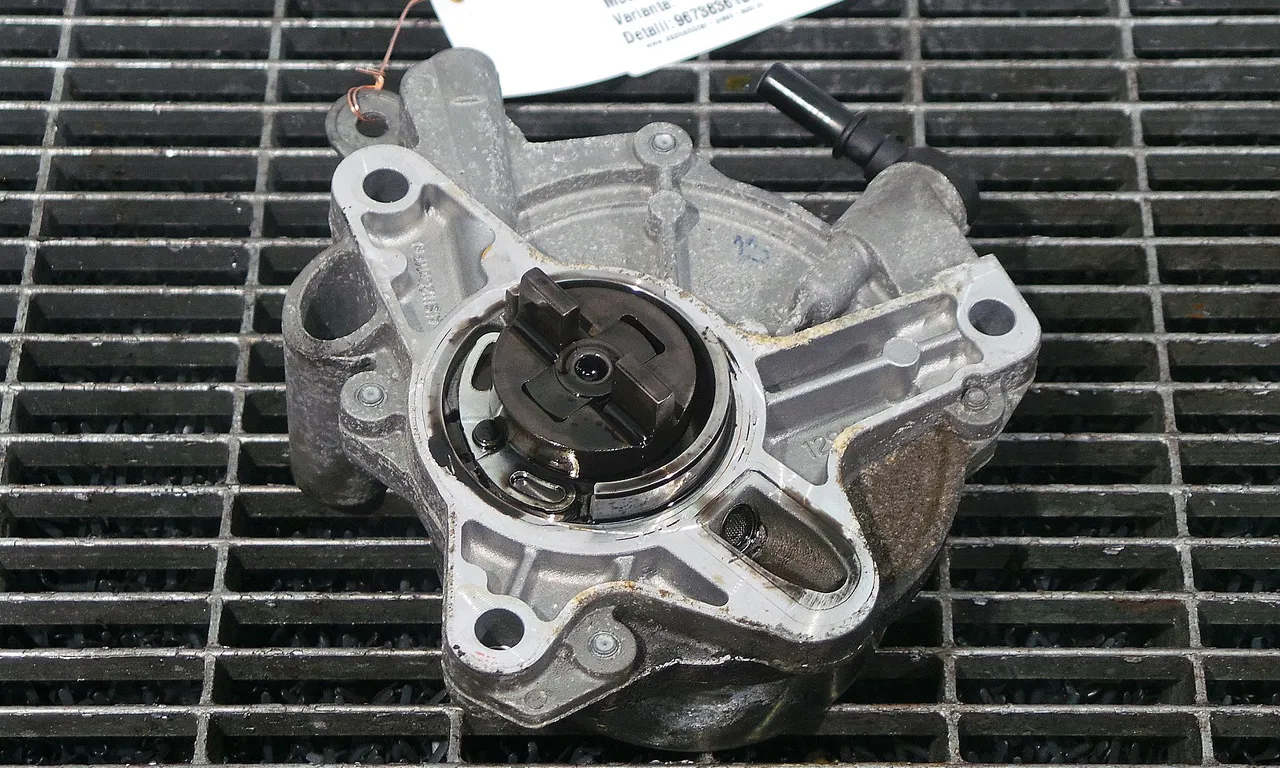 POMPA VACUUM FORD GALAXY II 2006-2015