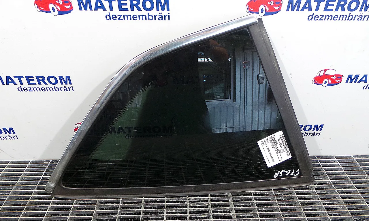 GEAM CAROSERIE SPATE STANGA FORD KUGA I 2008-2012