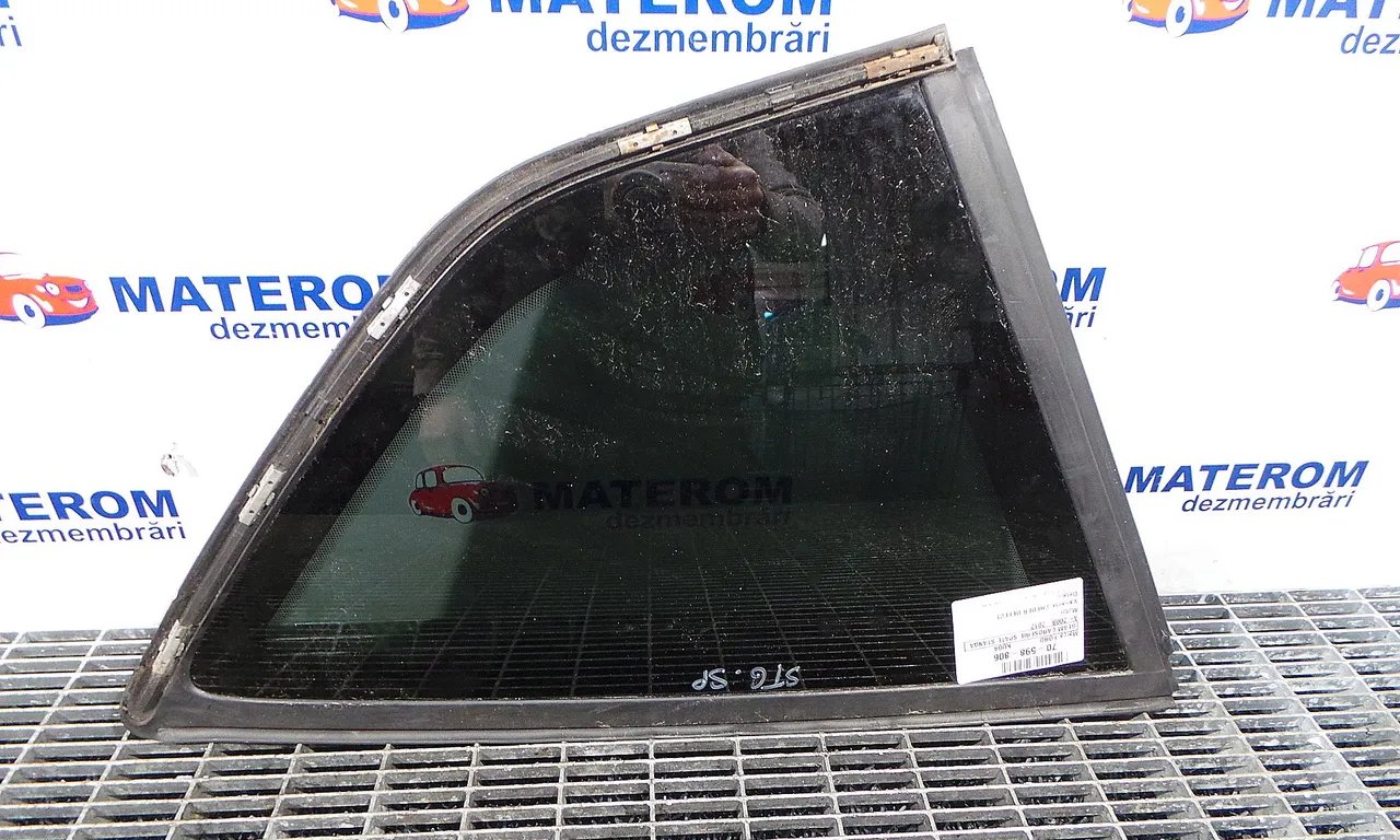GEAM CAROSERIE SPATE STANGA FORD KUGA I 2008-2012