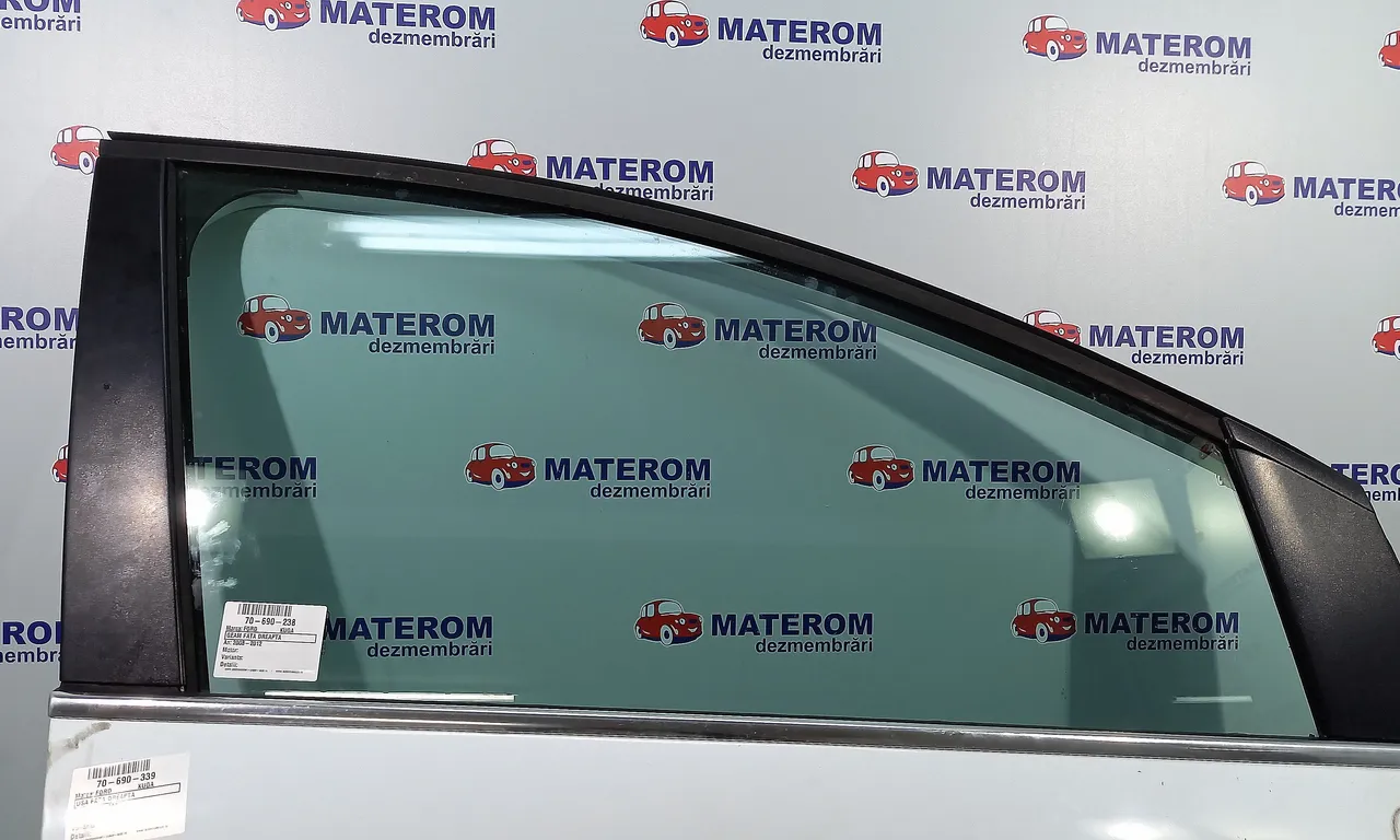 GEAM FATA DREAPTA FORD KUGA I 2008-2012